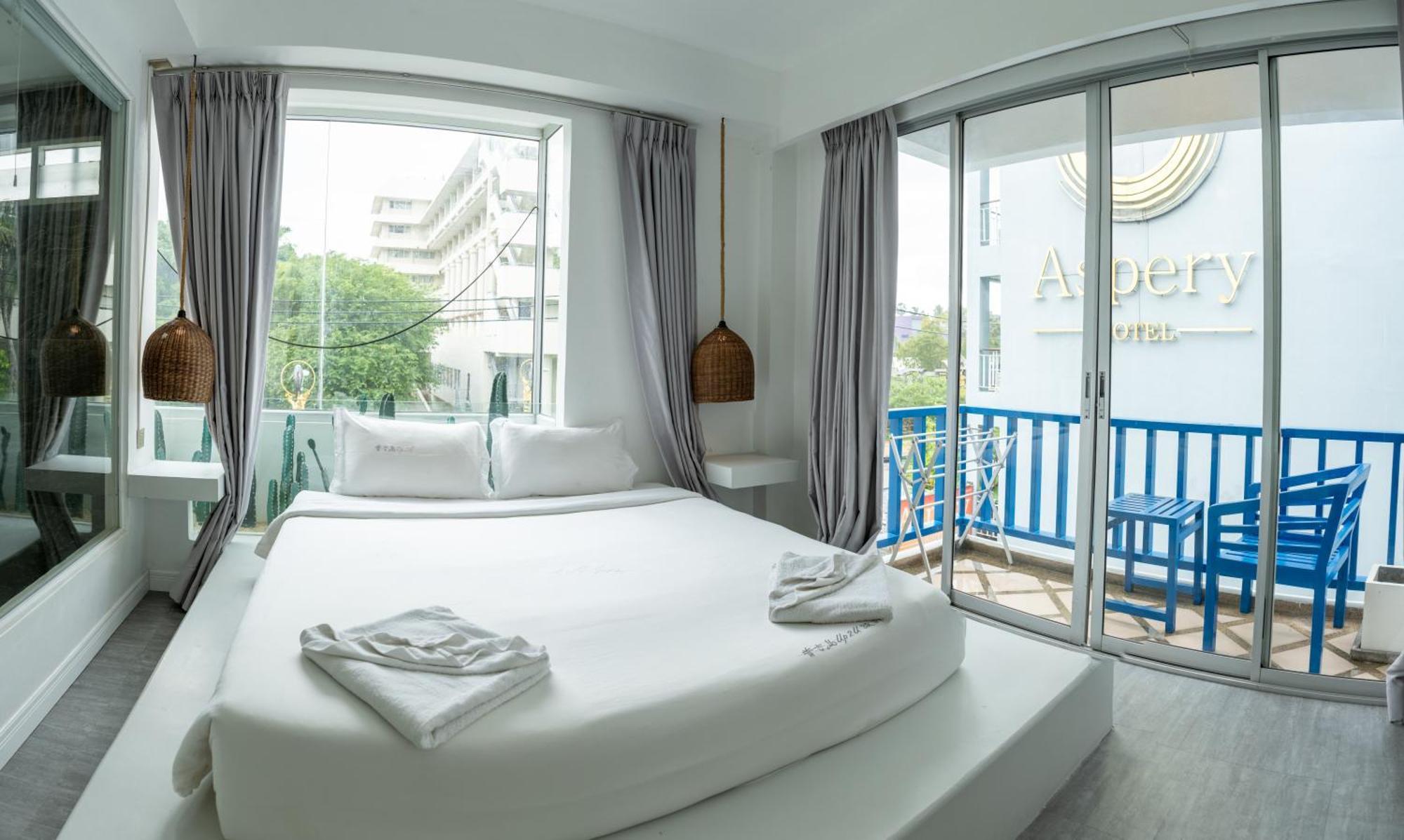 Meow Cafe & Hotel Patong Exterior foto